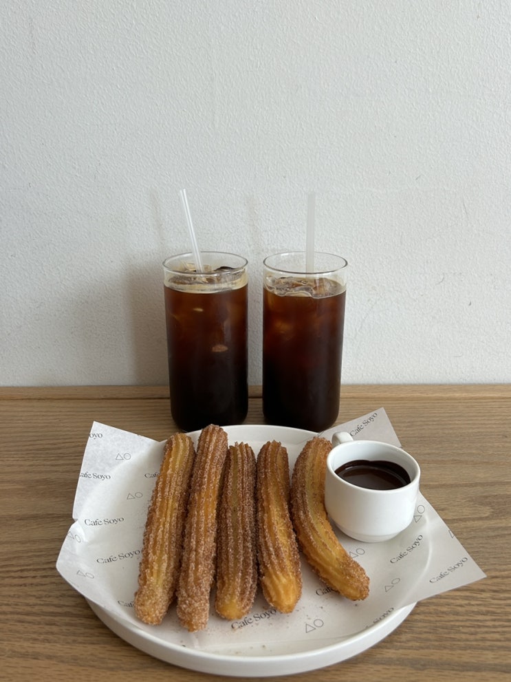  경기 광주 카페소요 | 딥핑 초코 츄러스가 맛있는 감성 카페