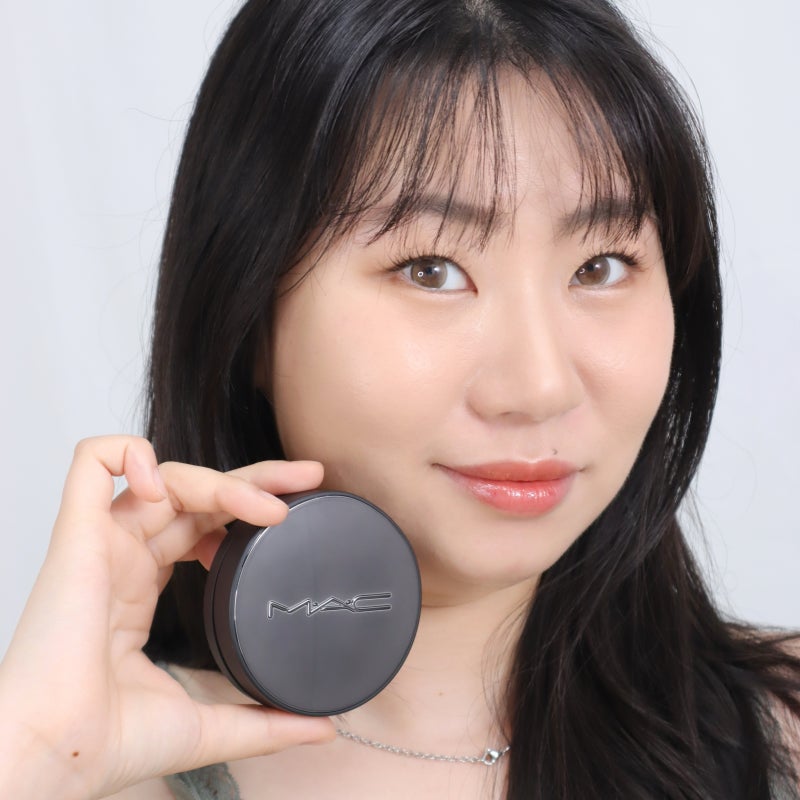 맥 스튜디오 픽스 쿠션 NC15 색상은 자연스러운 22호 세미매트 베이스야