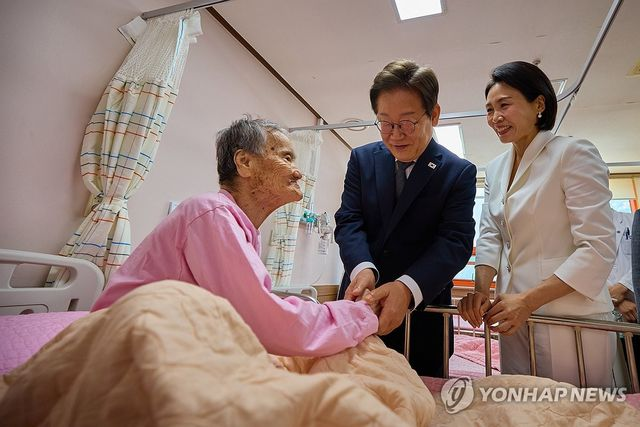  李대통령, 현직 대통령 중 최초 소록도 방문…김 여사 약속 지켰다
