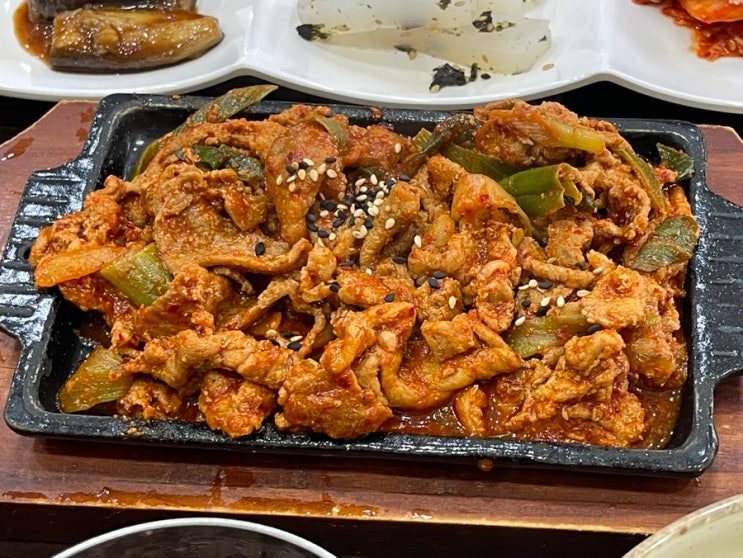  쌍문동 혼밥추천 제육볶음 맛집 "그고깃집"