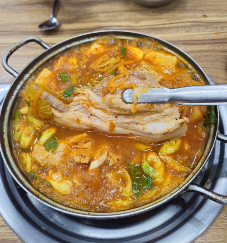  내돈내산 파주 김치찌개 맛집 ; 파주생고기김치찌개