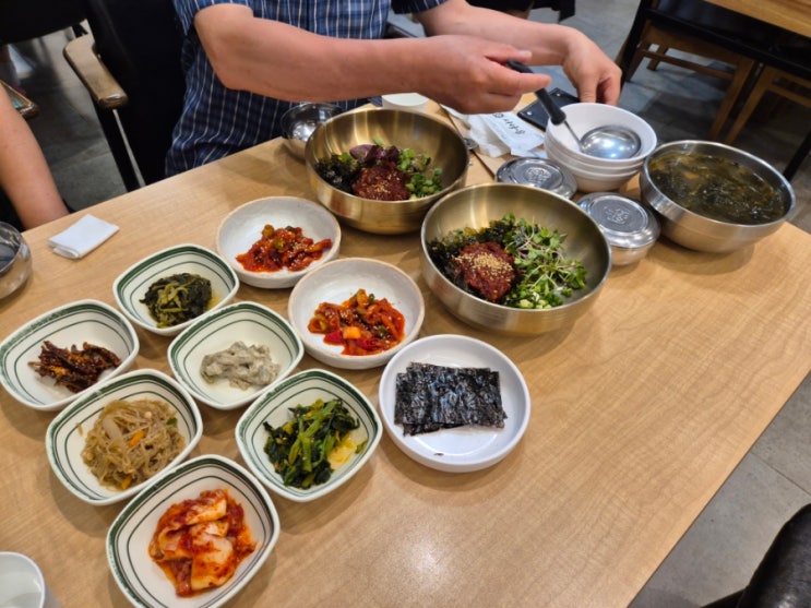  상암동 한정식 맛집 게장비빔밥 명태회무침 솥밥 정식