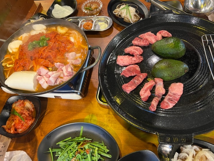 부천역삼겹살 온비 부천역점 건강을 챙기는 아보세트 먹고왔답니다.