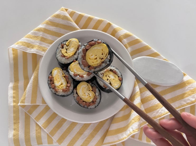  한 줄만 먹어도 든든한 단백질 폭탄 낫또 김밥 만들기