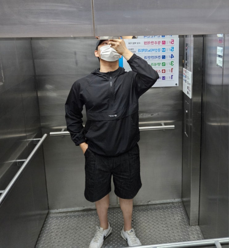 OOTD 심플함의 정석 블랙 셋업으로 완성한 데일리 무드 OOTD 심플함의 정석 블랙 셋업으로 완성한 데일리 무드