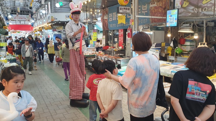 삐에로출장 확실히 주목 시키는 키다리 삐에로문의