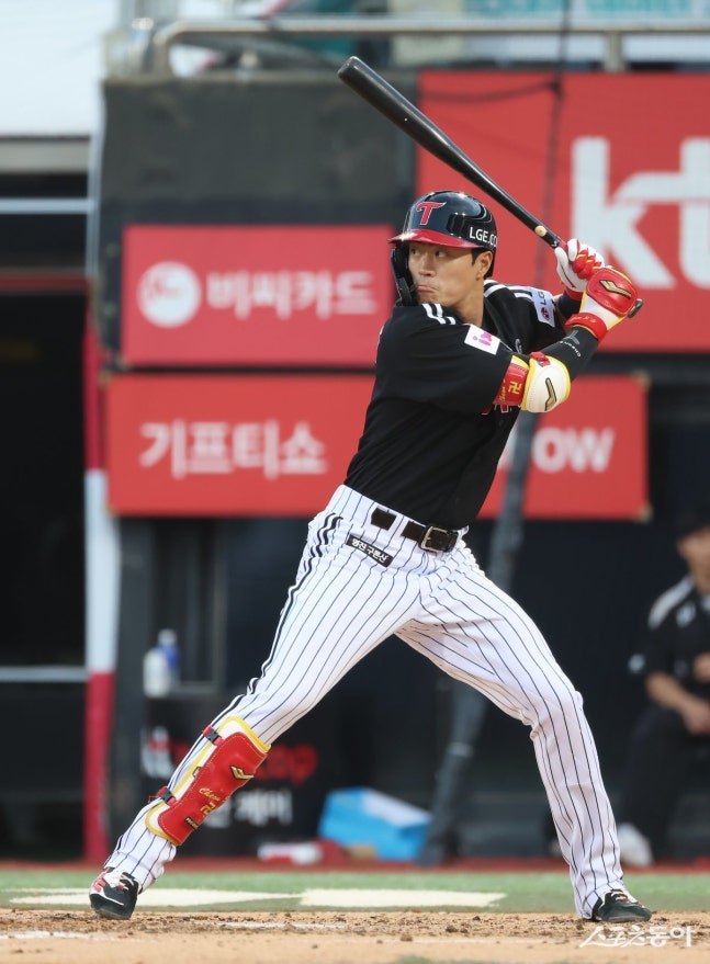 <b>LG 9회</b> 극장 <b>역전승</b>으로 KT 격파! 이적생 천성호-이정용 복귀... 