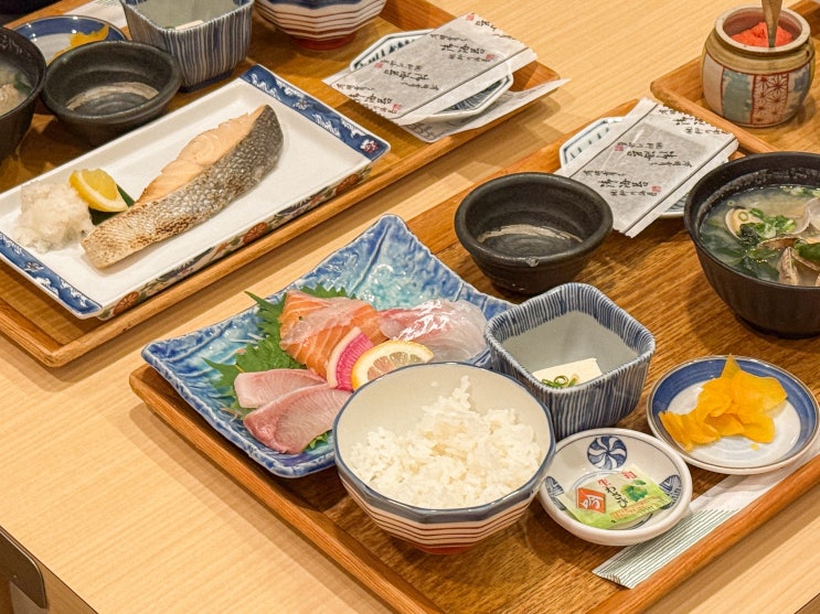  후쿠오카 텐진 맛집 솔라리아 우오키치 깔끔한 아침 식사
