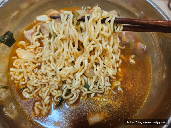  신라면 봉지 가격 및 칼로리 맛있게 끓이기