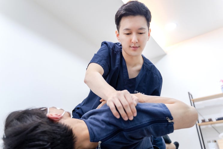  영통 추나요법 한의원 경견완증후군 치료
