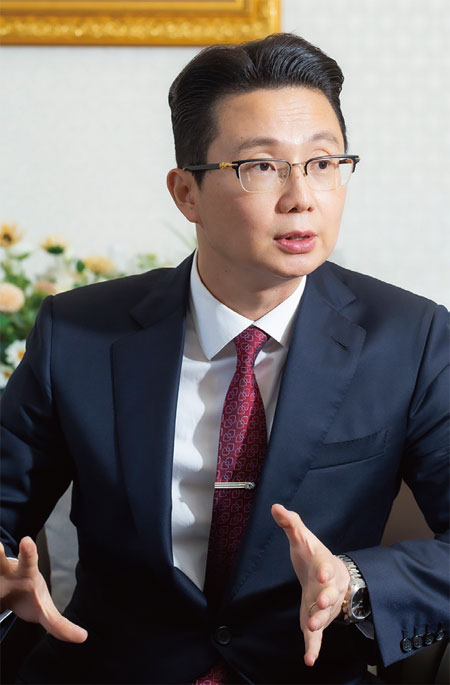 <b>통일교 윤영호</b> 전본부장, 법적조치는 물론 언론 대응까지 예고
