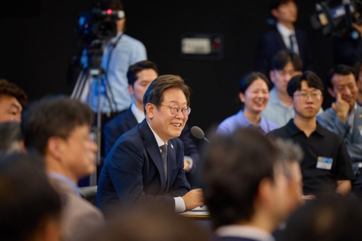 ［기자칼럼］<b>이재명 대통령</b>의 광주 <b>타운홀 미팅</b>이 남긴 과제