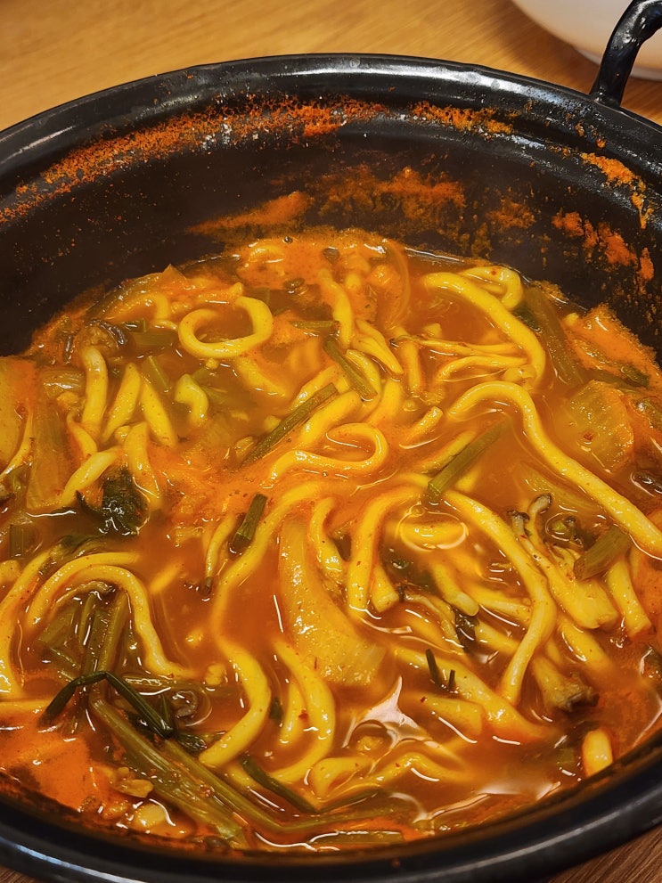 마포 상암 샤브칼국수 맛집 점심메뉴추천
