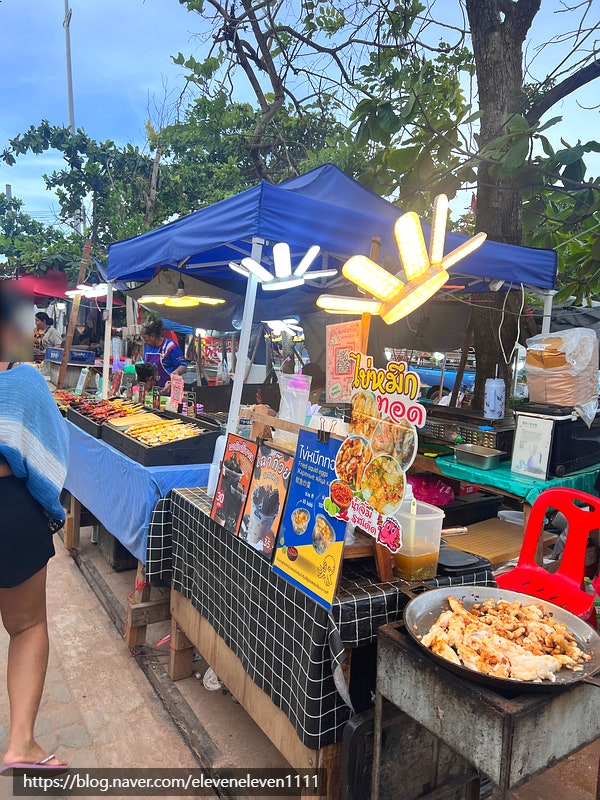  꼬란섬 맛집 야시장 <나왓 마켓(Na Wat Market)>