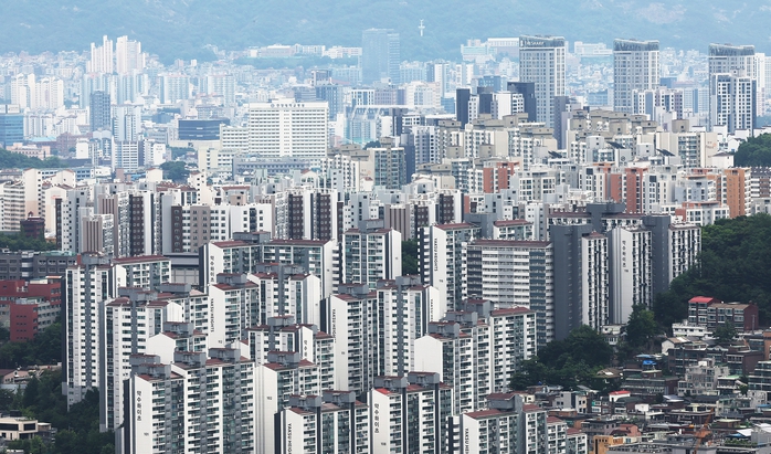  '패닉바잉'에 미쳐가는 서울집값, 정부 규제 카드 꺼낼까