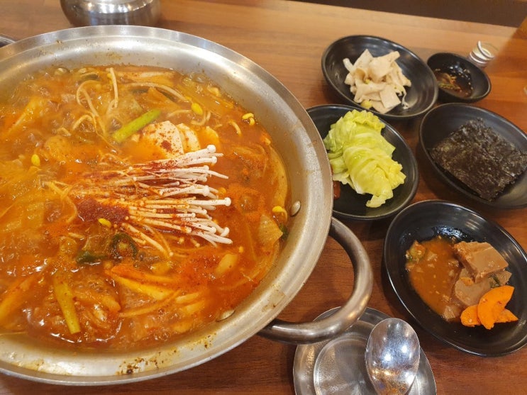  천안 성성동 맛집 배부장찌게 내돈내산 김치찌개 솔직후기