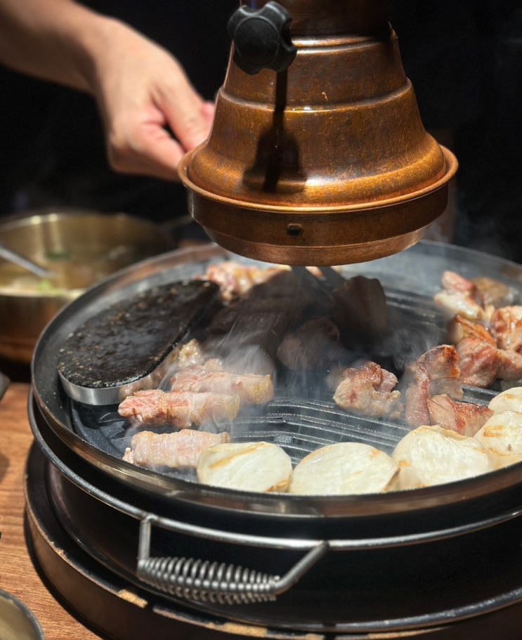  시흥 정왕동 맛집 함돈 본점 , 정왕동 삼겹살 (아기의자 있음)