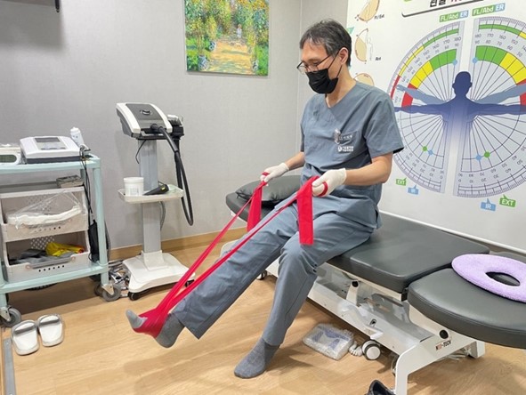 Causes of Knee Swelling and Pain: What is Bursitis? — 본문 그림