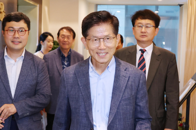 오늘 장성철 소장의 뜬금없는 <b>김문수</b> 후보 경북도지사 <b>출마설</b>이... 