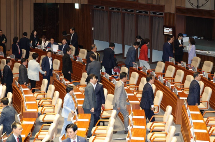 2025년 6월 27일, 우원식 의장 <b>상임위원장</b> <b>선출</b> <b>강행</b>! 여야... 