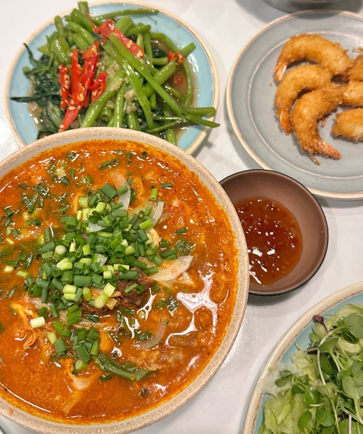  맛잘알만 몰래 가는 찐맛집! 쌀국수·분짜 먹으러 무조건 가야할 곳