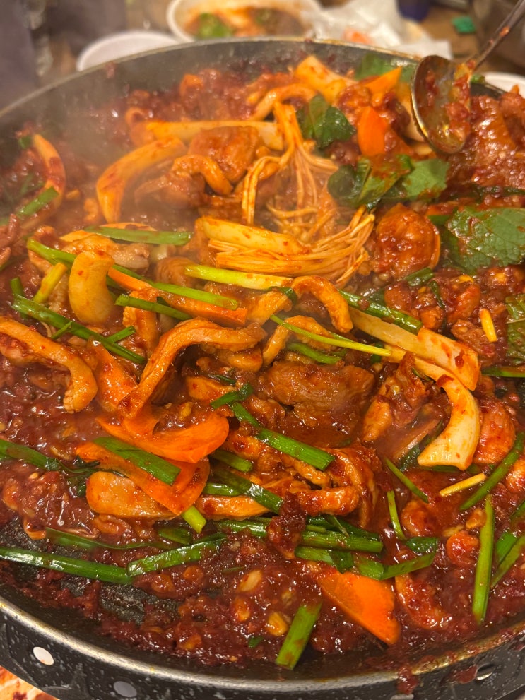  숯불 향 입힌 생오리 한 판, 대실 낙동생오리 본점 후기