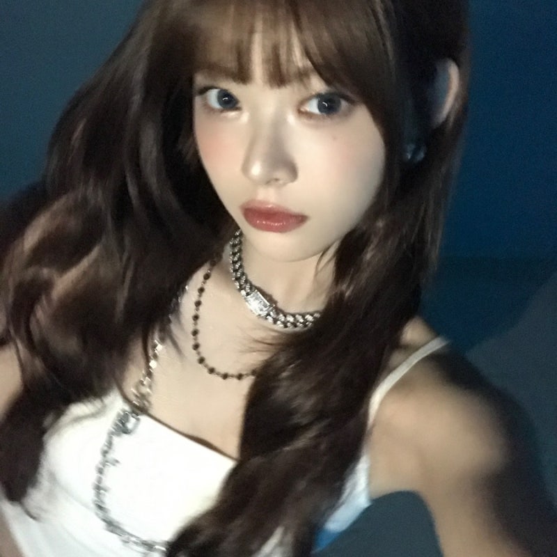 LE SSERAFIM Hong Eunchae Photo Collection / Face, Body Structure, Diet, Proportions, Height