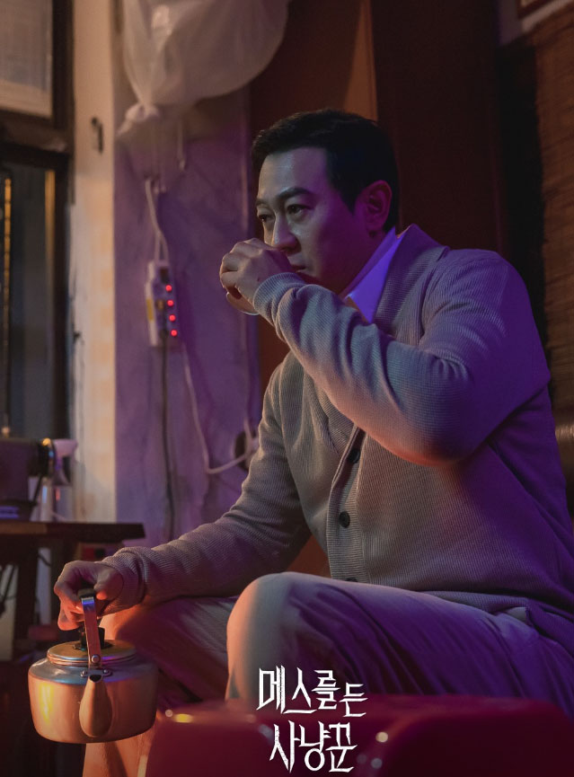“매회가 레전드, <b>박용우</b> 연기에 소름! ‘<b>메스를 든 사냥꾼</b>’... 