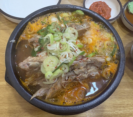  아산 뼈해장국 맛집 집에서 끓인 듯한 정겨운 맛이 나는 곳