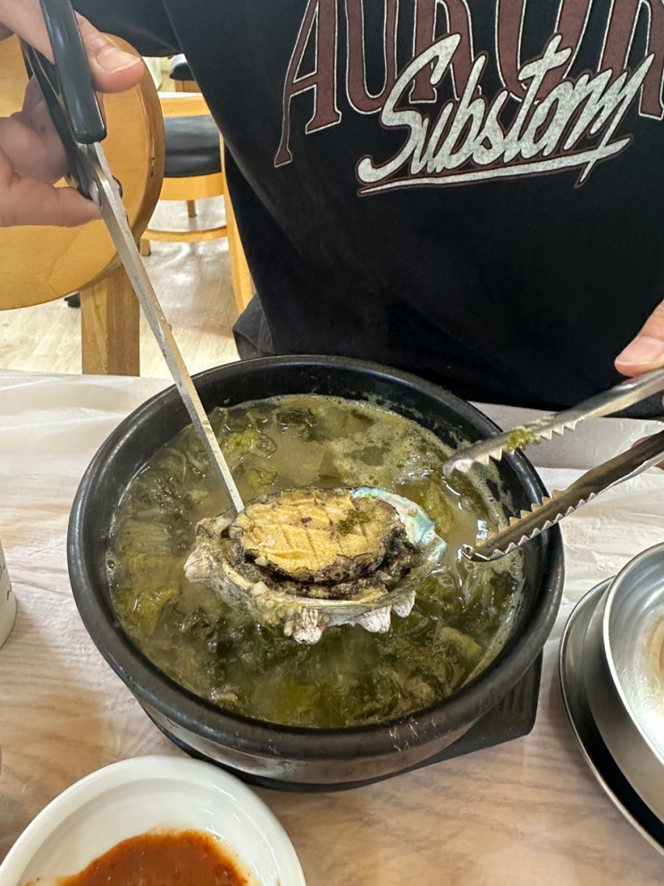  [부산 연제구] 기본 찬에 밥 한공기가 가능한 추어탕 맛집 '송현 가마솥 추어탕'