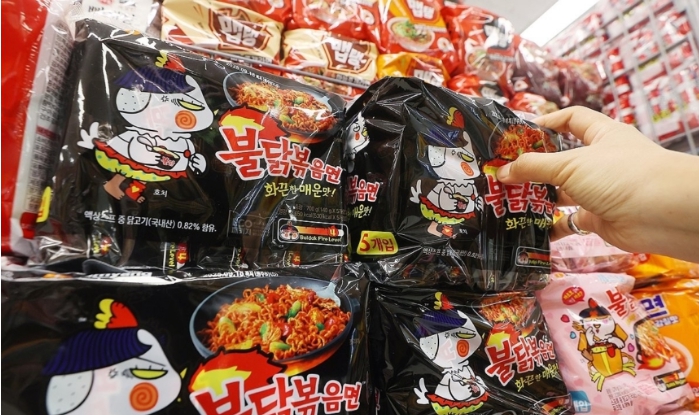  삼양식품, 시총 10조원 돌파…불닭볶음면이 증시도 점령했다?