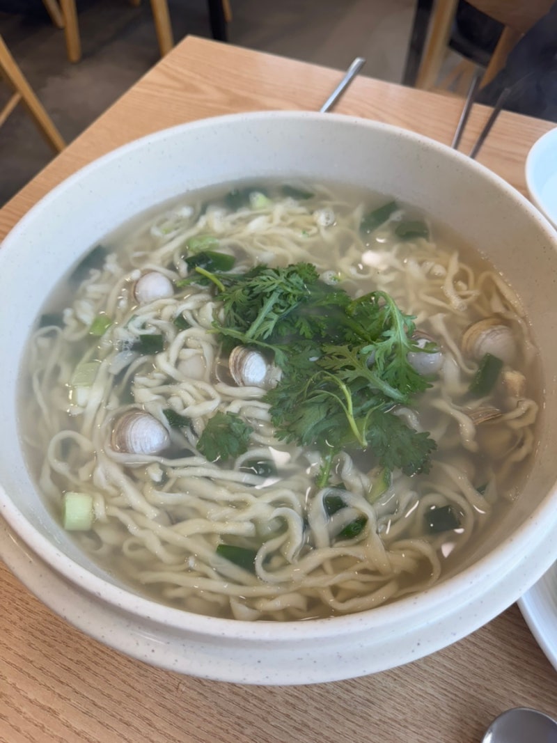 부산 남구 공원칼국수 솔직후기｜칼국수 맛집인가 웨이팅 맛집인가?