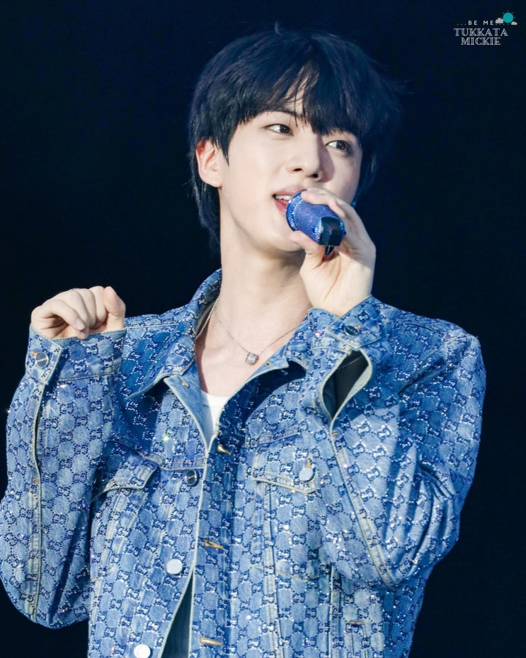 에피 <b>투어</b> 1일차 달려라 석진 <b>팬콘서트</b> 김석진... 