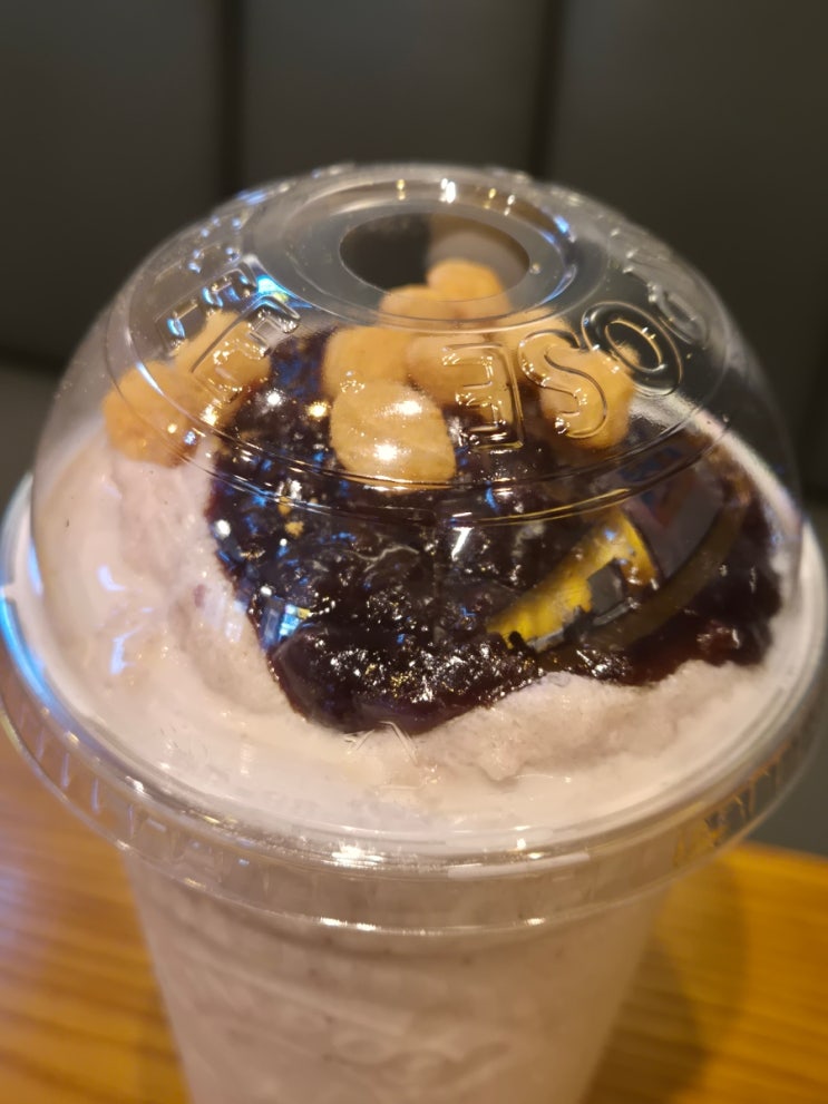  컴포즈커피 팥절미 밀크쉐이크 내돈내산 후기