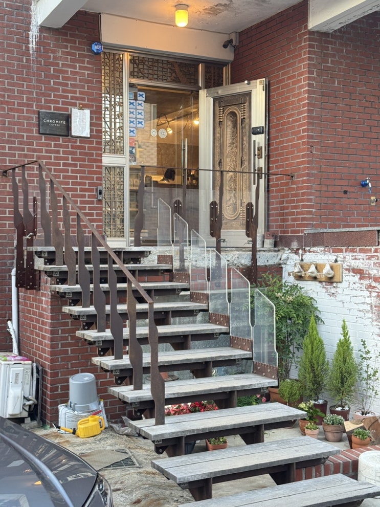  [인천 송도] 조용한 주택가의 숨은 크로마이트커피