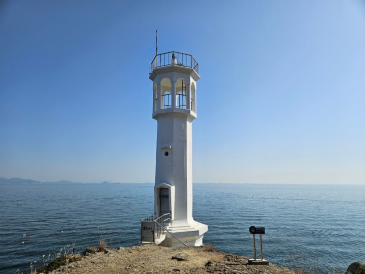  여수 가볼만한곳 돌산 큰끝등대 한적한 해안도로 드라이브
