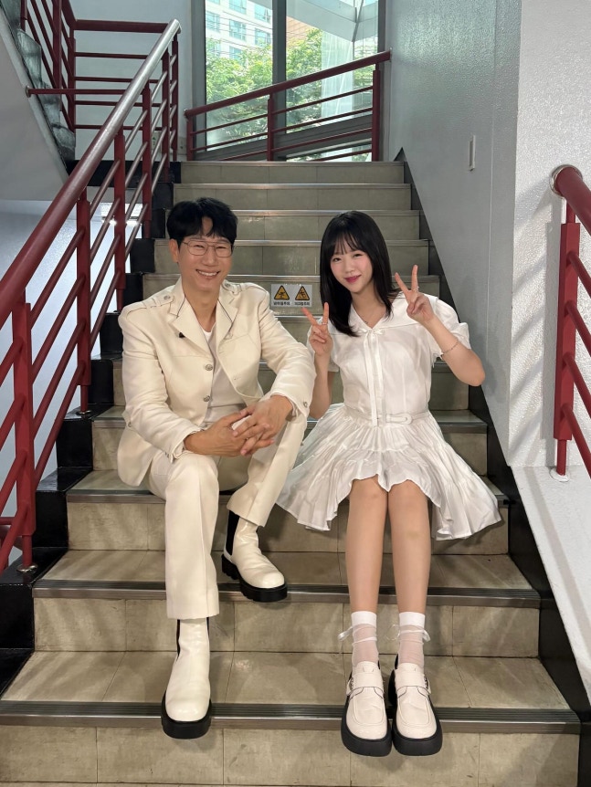 SNL <b>지예은</b>, 지석진과 ‘충주지씨’로 인기가요 데뷔…<b>런닝맨</b>... 
