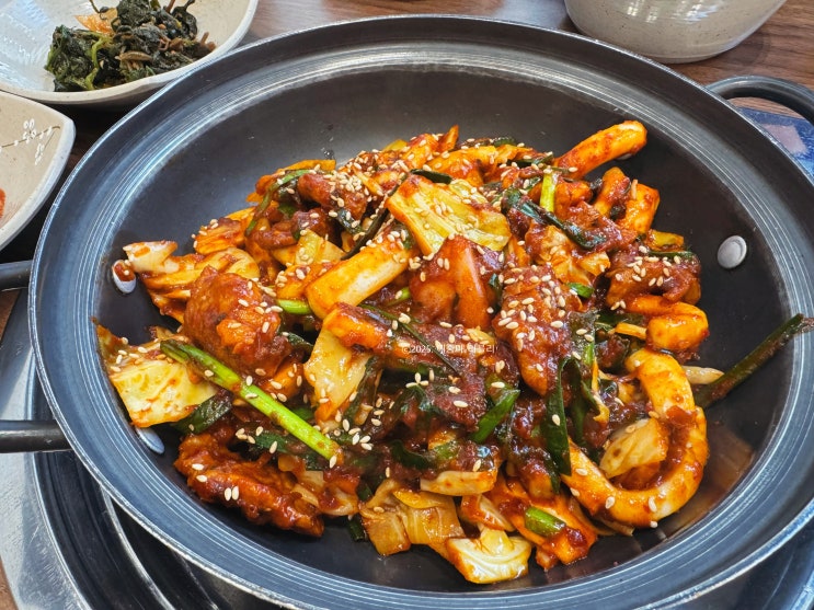 검단신도시 아라역 한식 맛집의 점심메뉴 추천 오징어제육볶음 진짜 남도의맛집 검단신도시 아라역 한식 맛집의 점심메뉴 추천 오징어제육볶음 진짜 남도의맛집