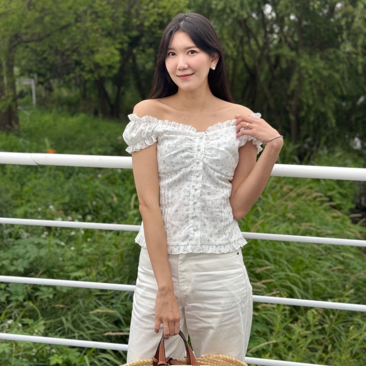  라츠유 제니 블라우스 여성 여름 화이트 패션 (+이나연)