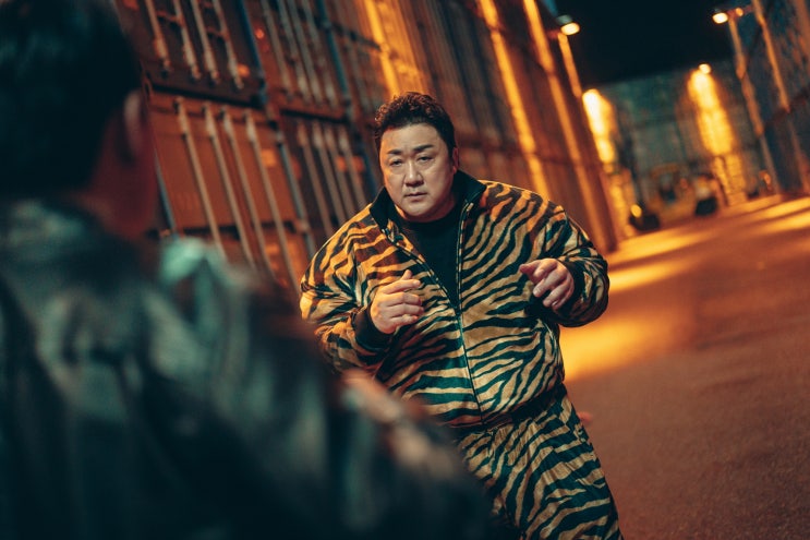 <<b>트웰브</b>> 8/23(토) 디즈니... 12지신의 힘을 지닌 <b>K</b>-<b>히어로</b>의 등장!