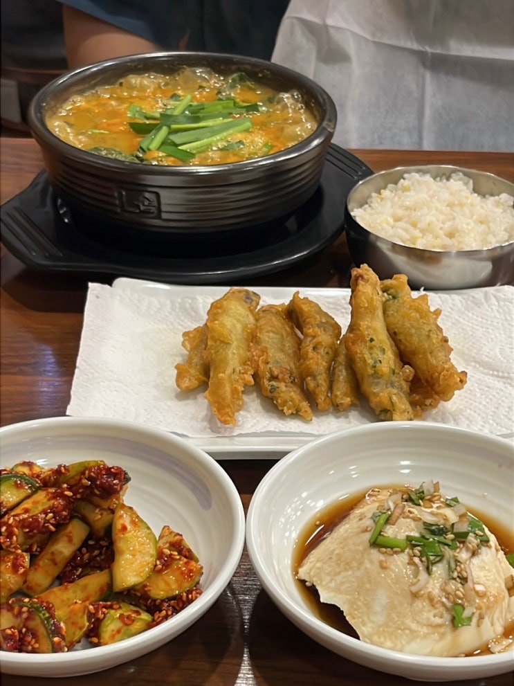  이글스파크맛집 대전칼국수맛집 무더운 여름 몸보신에 딱 좋은 문창동 논두렁추어칼국수