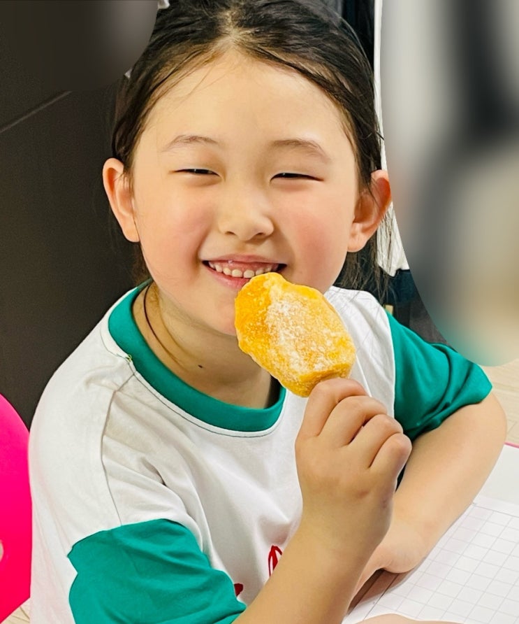 여름방학 아이 간식 추천, 천연 아이스 망고바 엄지척