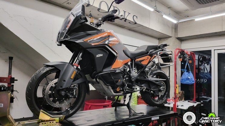 [콰시웍스] KTM 1290 Super Adventure 슈퍼어드벤처 서스펜션 재정렬 핸들라이저킷 장착 부산경남김해 모터사이클 정비수리