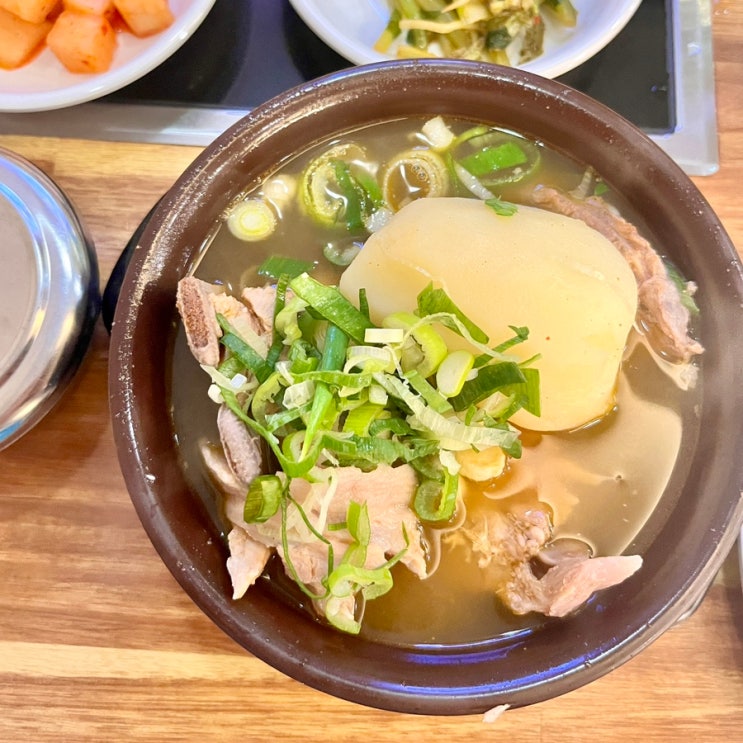  여의도 뼈해장국, 얼큰 대신 맑은 국물? 감자탕일미집솔직 후기
