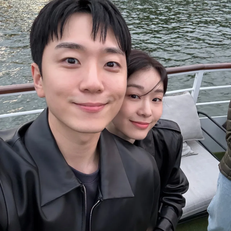 김연아 고우림 커플사진 비주얼 투샷 명품 디올 선글라스