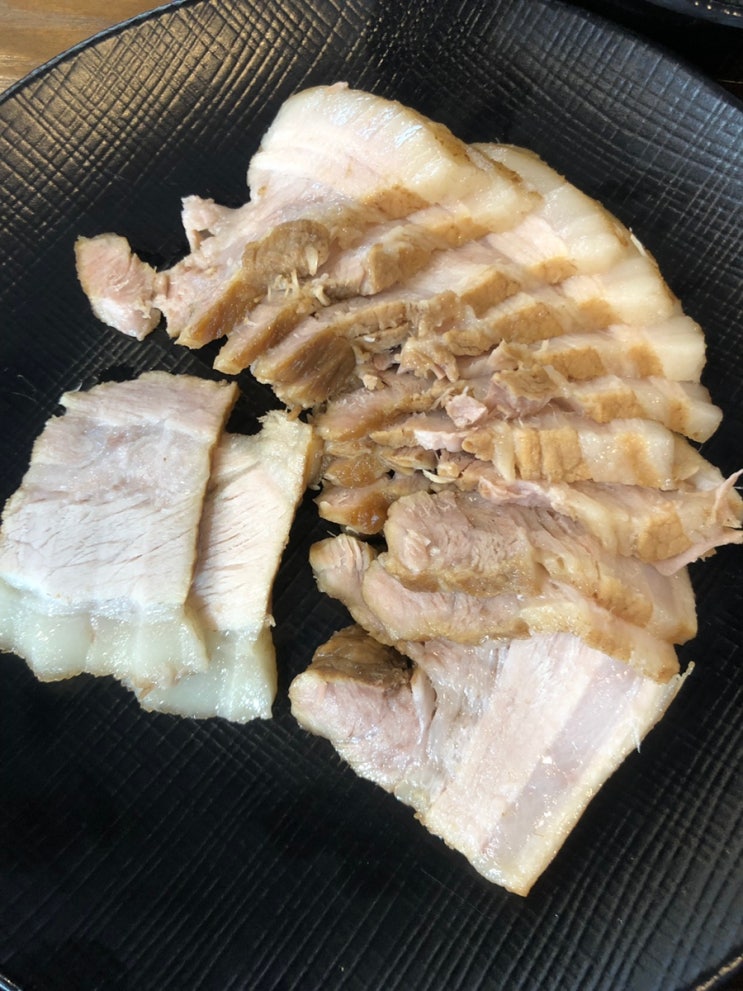  인천 영종도 보쌈 맛집 미스터 산토스 보쌈 칼국수 – 2회 리필 가능한 보쌈 정식과 칼국수 후기