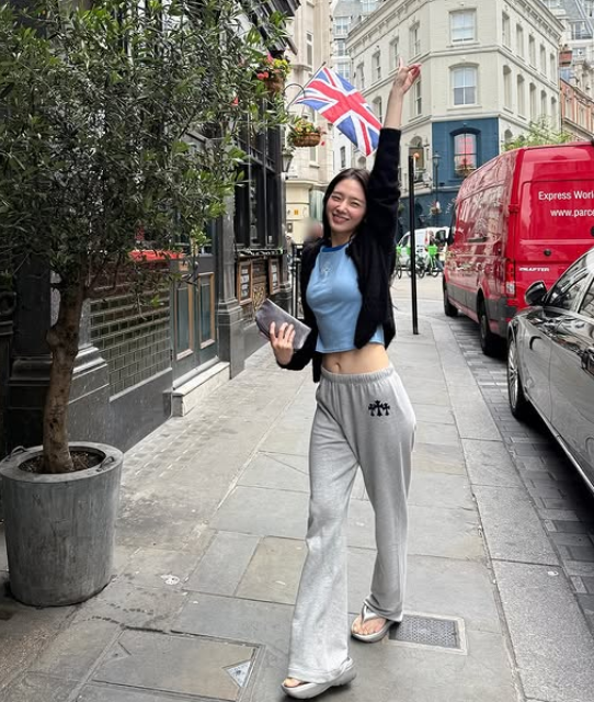 힙한데 차분한 박규영 사복 스타일 인스타그램 패션 모음
