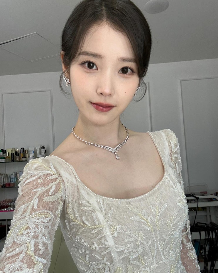 2025.05 아이유 : 5월 인스타그램 업데이트