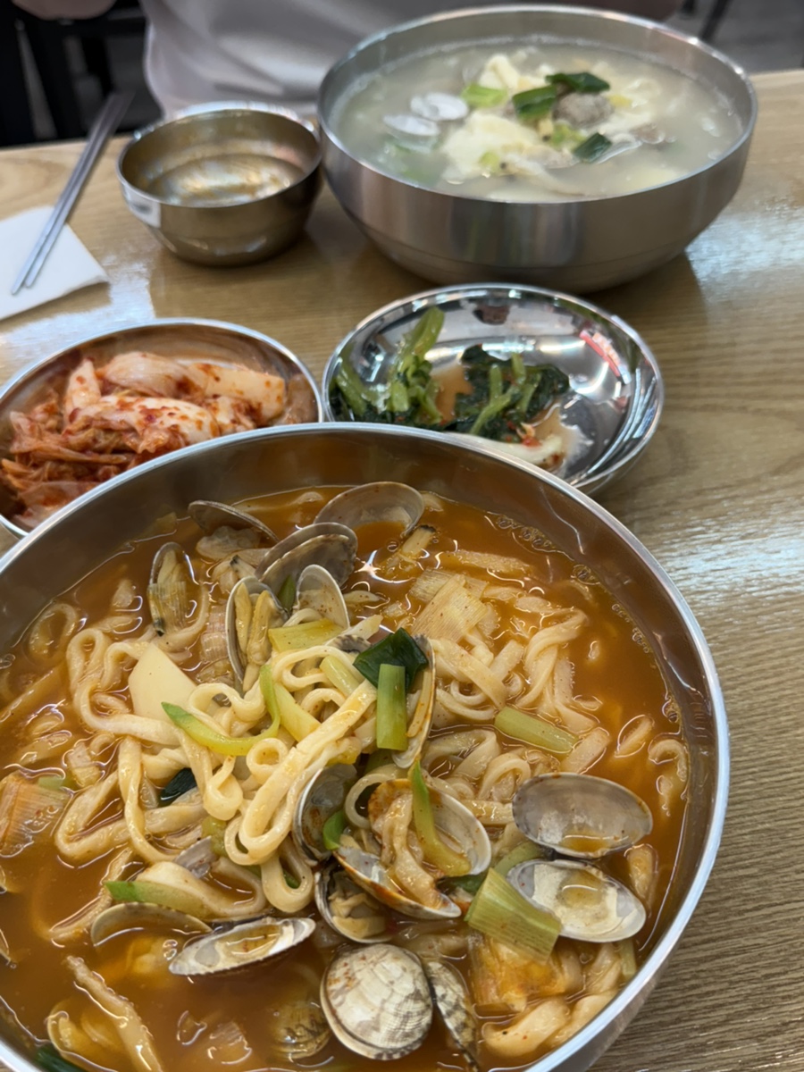 항아리수제비칼국수 사진 1