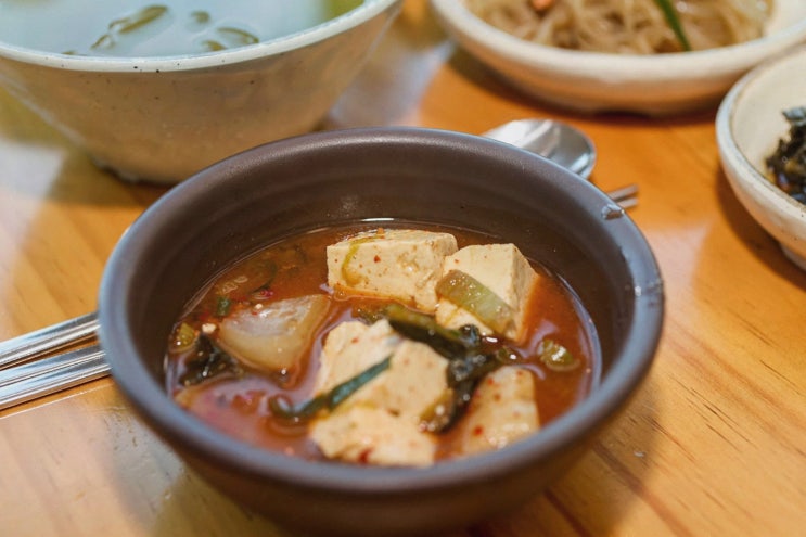  맛과 건강을 동시에 잡은 심학산 맛집, 한수위 약초밥상